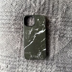 Casely Marble Pattern iPhone 14 Case - Black
